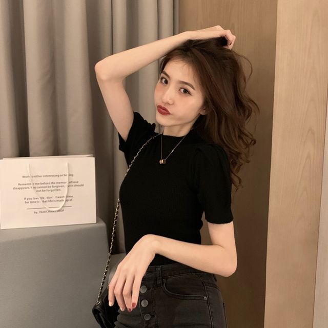 Short-Sleeve Top Knit Crop