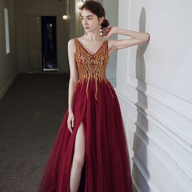 Evening Glitter V-Neck Gown A-Line