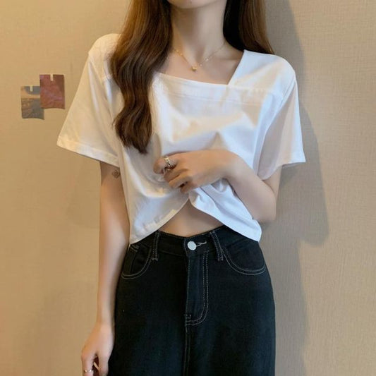 Blouse Neck Short-Sleeve Cropped Plain Square