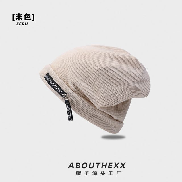 Detail Zip Ribbed Beanie