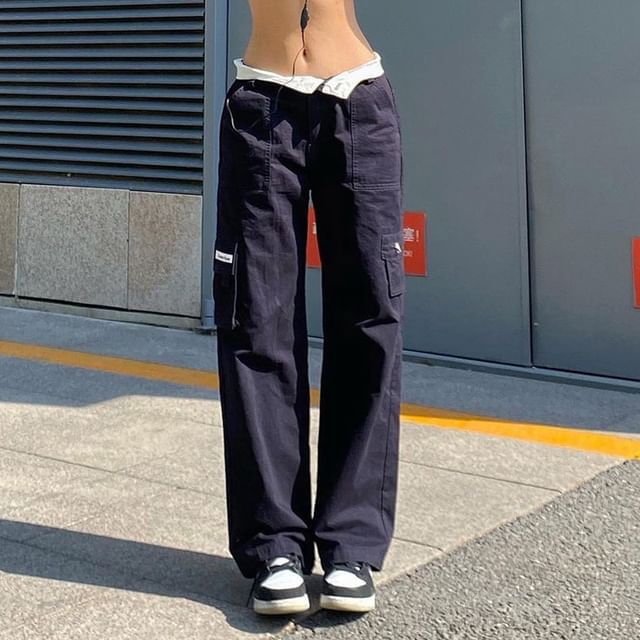 Low Waist Pocket Straight-Fit Cargo Pants