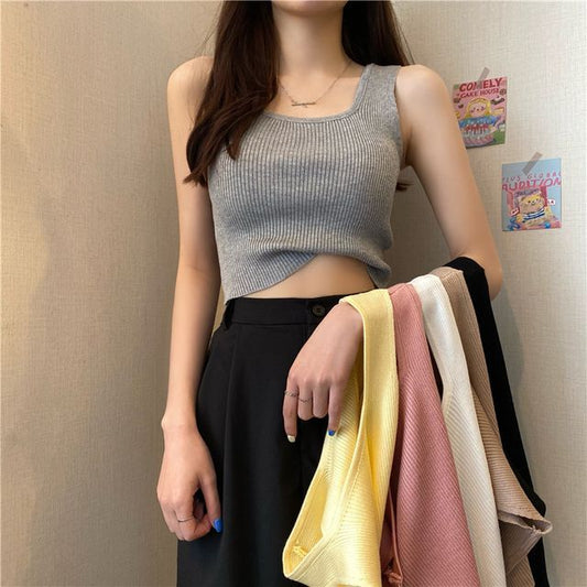 Square Top Plain Tank Neck