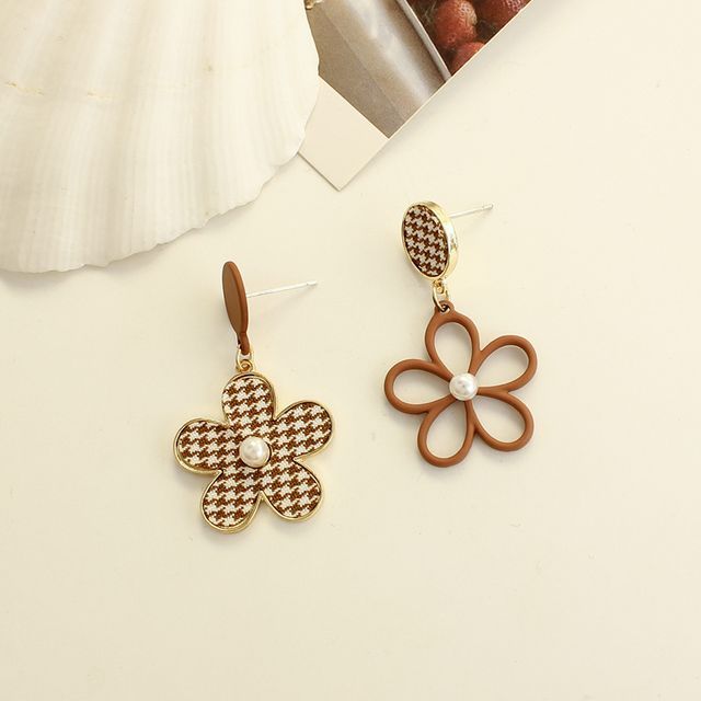 Dangle Houndstooth Asymmetrical Alloy Floral Earring