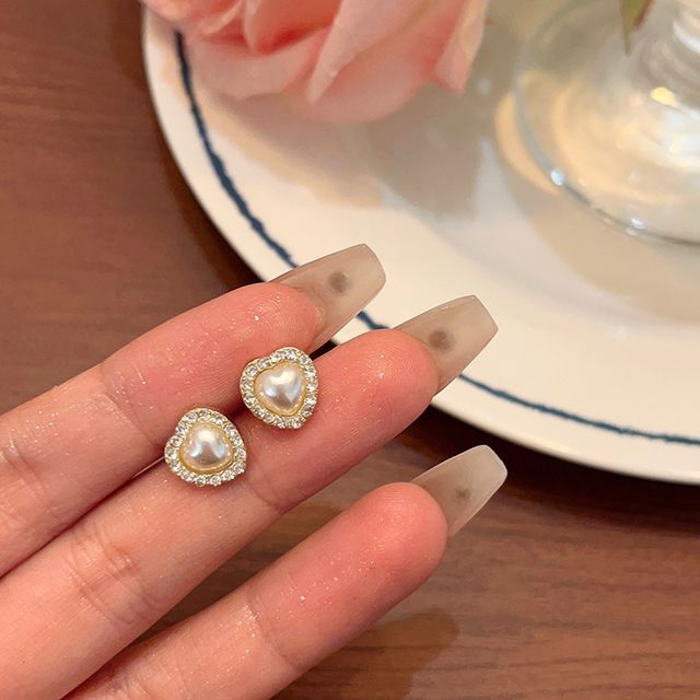 / Pearl Rhinestone Stud Faux Earring Clip-On Heart