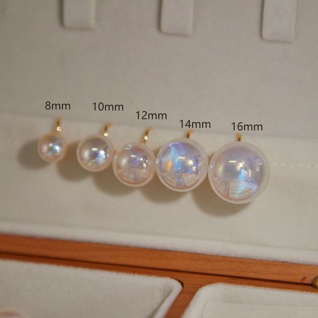Pearl Earring Clip-On / Faux Stud