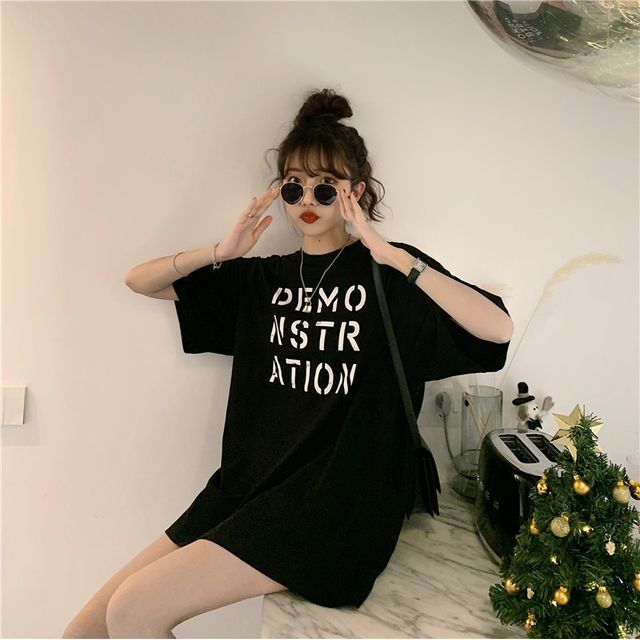 Neck Short-Sleeve Lettering Round Tee