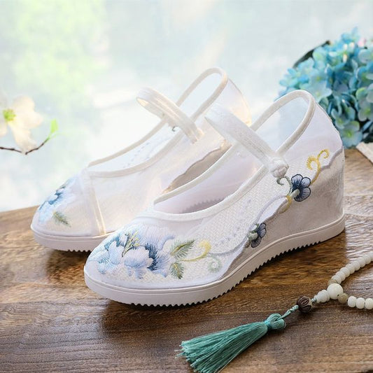 Embroidered Mary Pointed Jane Shoes Wedge