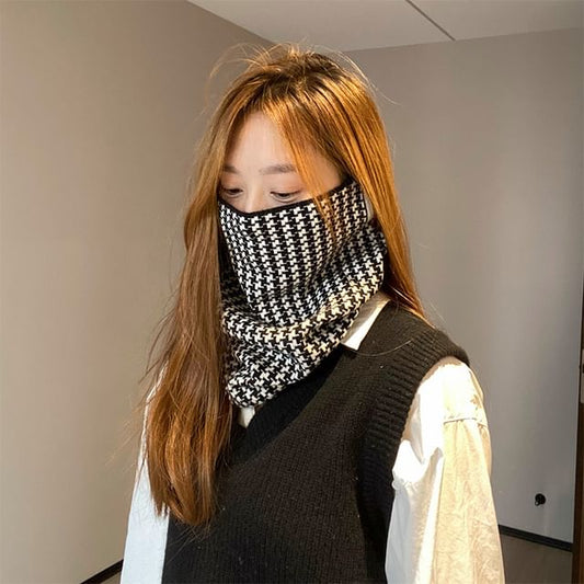 / Patterned Multi-Way Beanie Knit Scarf