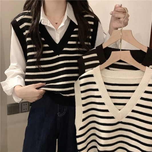 Striped Knit V-Neck Vest
