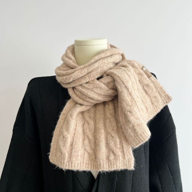 Knit Scarf Cable Plain