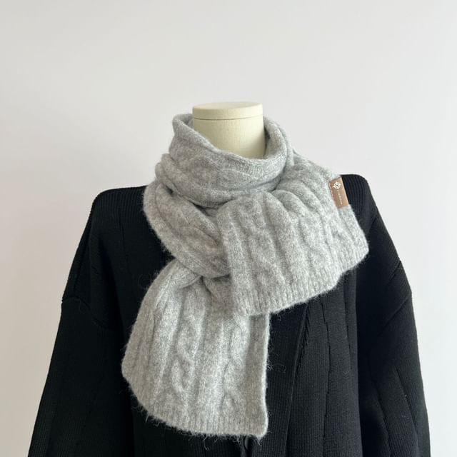 Knit Scarf Cable Plain