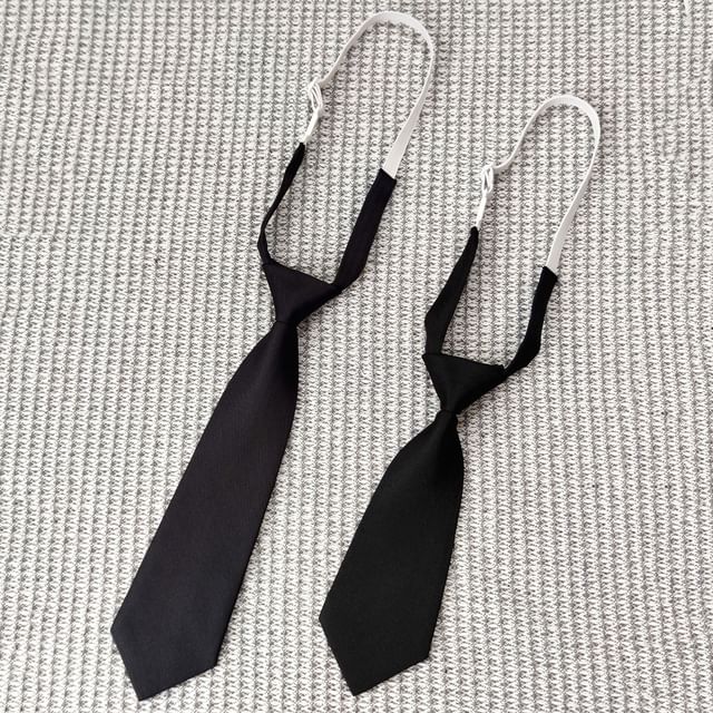 Plain Pre-Tied Necktie
