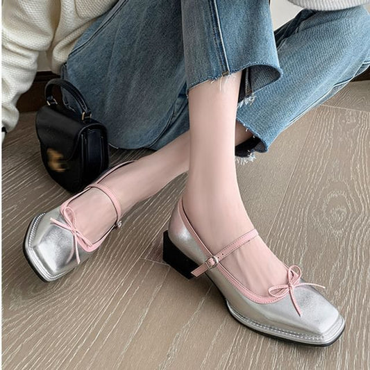 Toe Jane Square Mary Bow Pumps