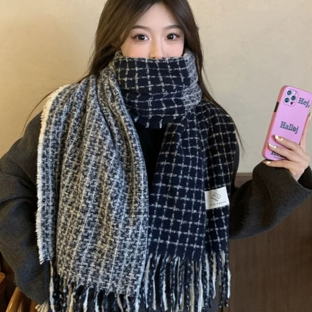 Plaid Scarf Fringe
