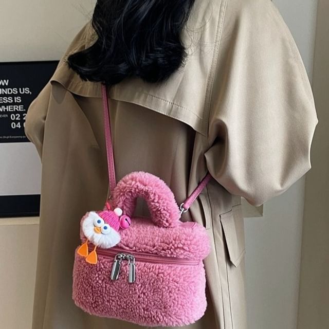 Charm Set / Shearling Faux Bag Crossbody