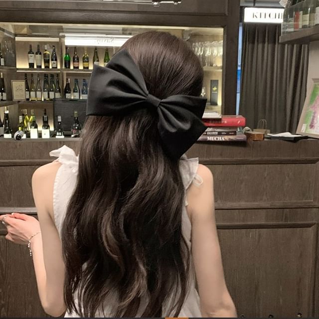 Bow Clip Hair