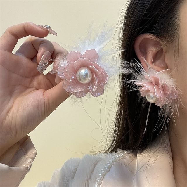 Earring Drop Floral Frayed