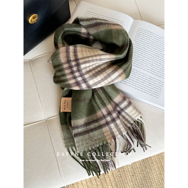 Wool Lettering Plaid Applique Fringed Scarf