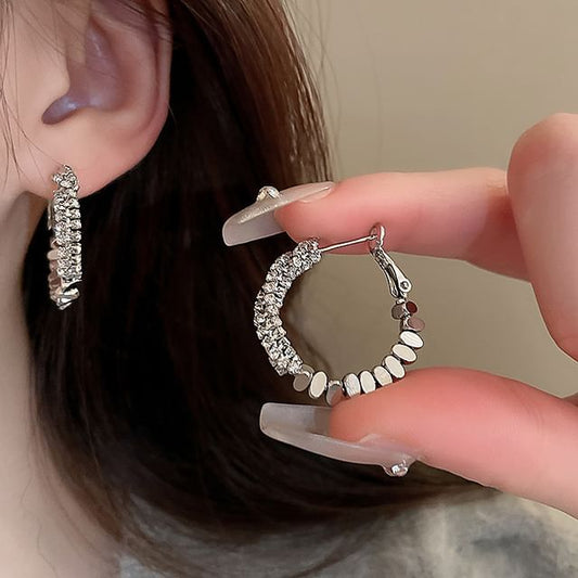 (Various Silver Tone Earring Designs)
