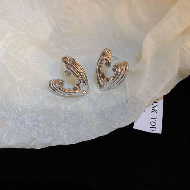 (Various Silver Tone Earring Designs)