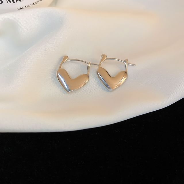 Tone Earring (Various Silver Designs)