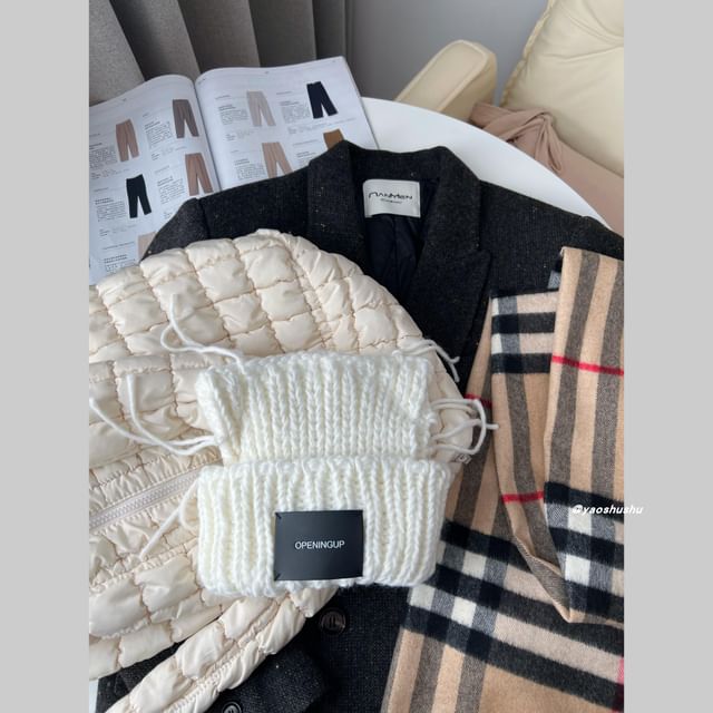 Ear Cat Applique Lettering Beanie Knit