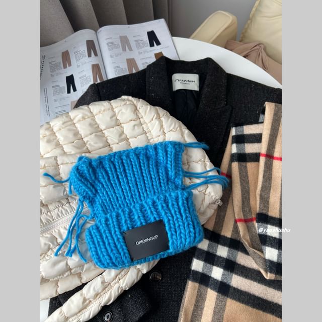 Ear Cat Applique Lettering Beanie Knit