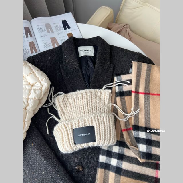 Ear Cat Applique Lettering Beanie Knit