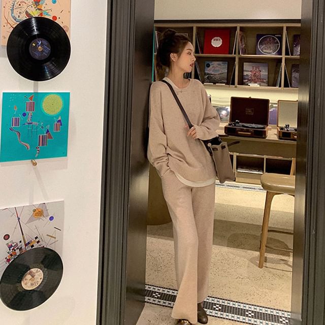 Long-Sleeve Neck T-Shirt Leg Set: + Two-Tone Pants Wide Waist High Crew