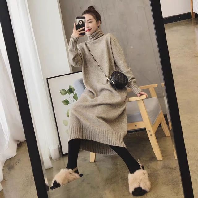 Long-Sleeve Plain Midi Sweater Turtleneck Dress