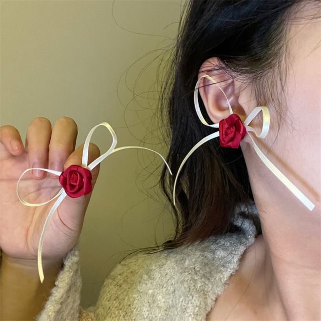 Stud Rose Earring Ribbon
