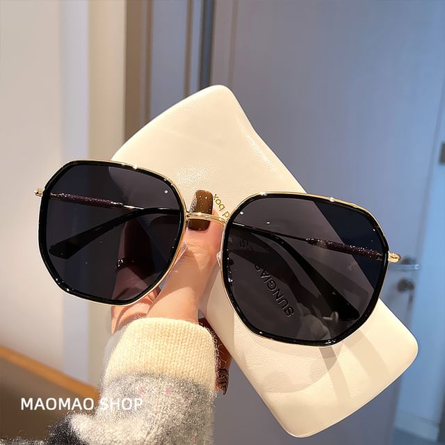 Geometric Oversized Frame Sunglasses