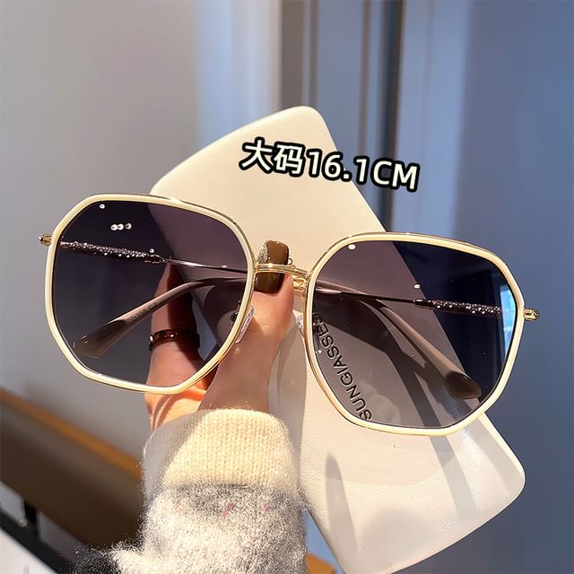 Geometric Oversized Frame Sunglasses