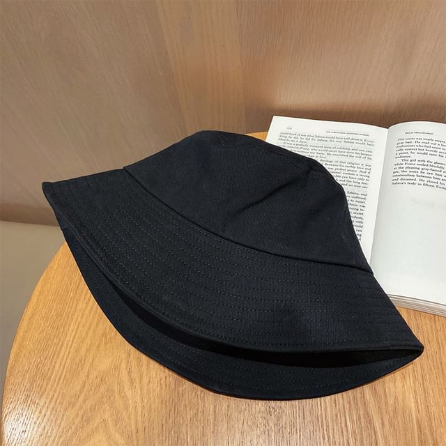 Plain Hat Bucket