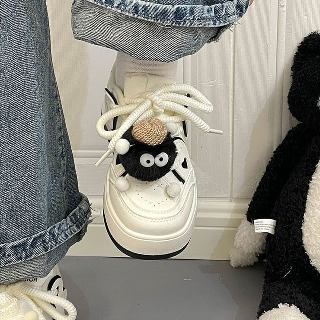 Platform Two Tone Heart Applique Faux Leather Lace-Up Sneakers