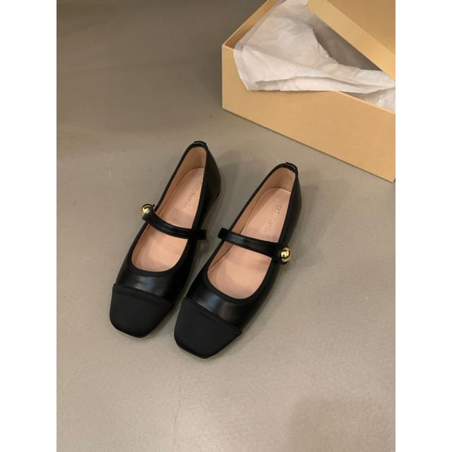 Jane Mary Toe Cap Shoes