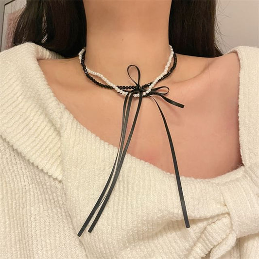 Faux Necklace Pearl Bow