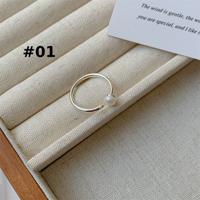 Faux Ring Pearl