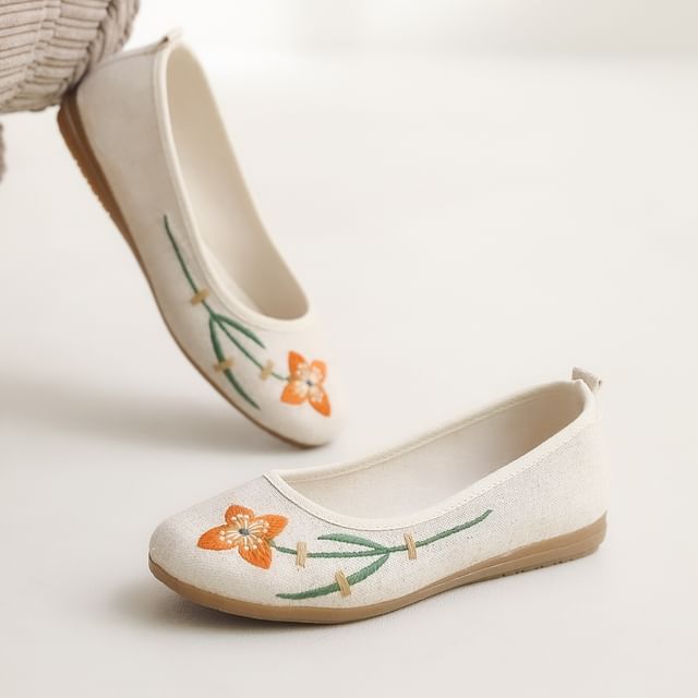 Embroidered Flats Flower