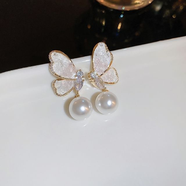 Faux (Various Crystal Alloy Butterfly Designs) Stud Earring / Floral Pearl