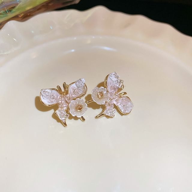 Faux (Various Crystal Alloy Butterfly Designs) Stud Earring / Floral Pearl