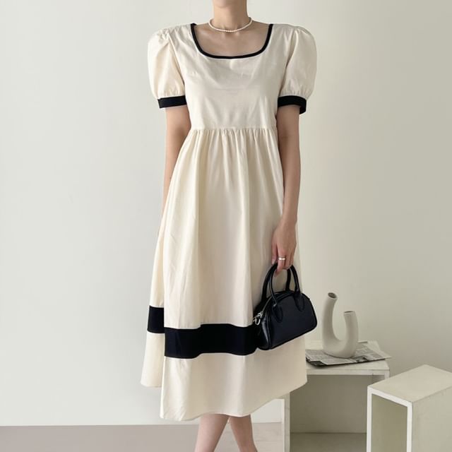 Short-Sleeve Square Neck Two Tone Midi A-Line Dress