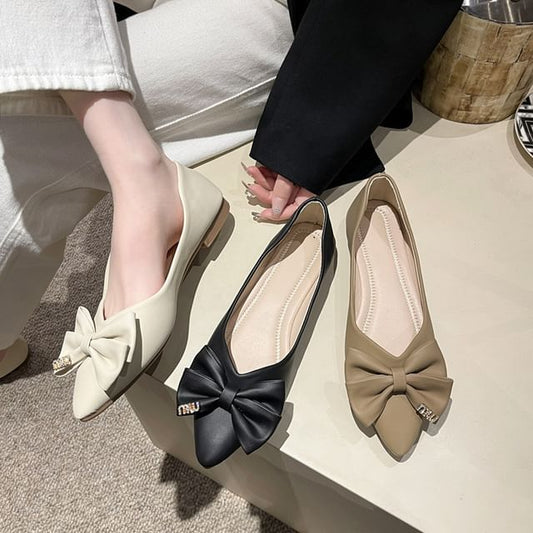 Pointy Bow Flats
