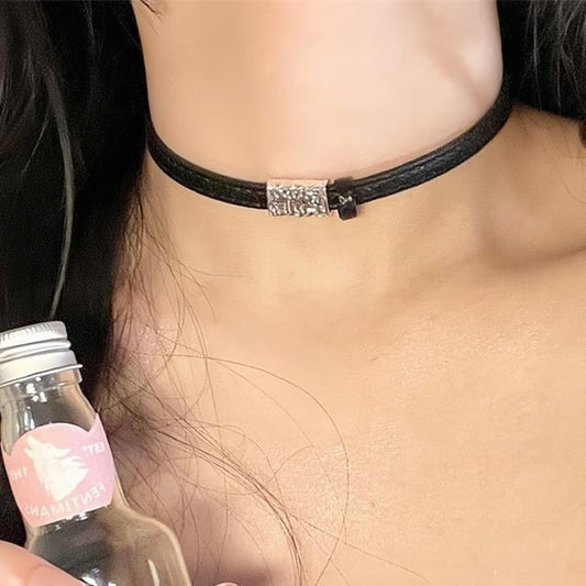 Faux Alloy Choker Leather