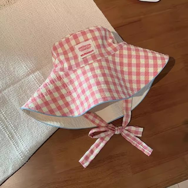 Chin Checkered Bucket With Strap Pattern Hat