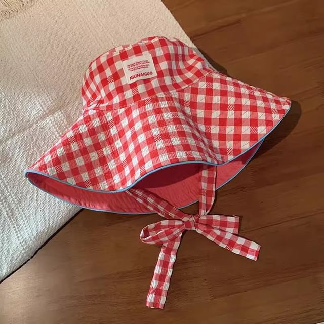 Chin Checkered Bucket With Strap Pattern Hat