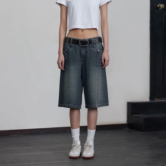 Mid Rise Loose Fit Straight Cut Denim Jorts