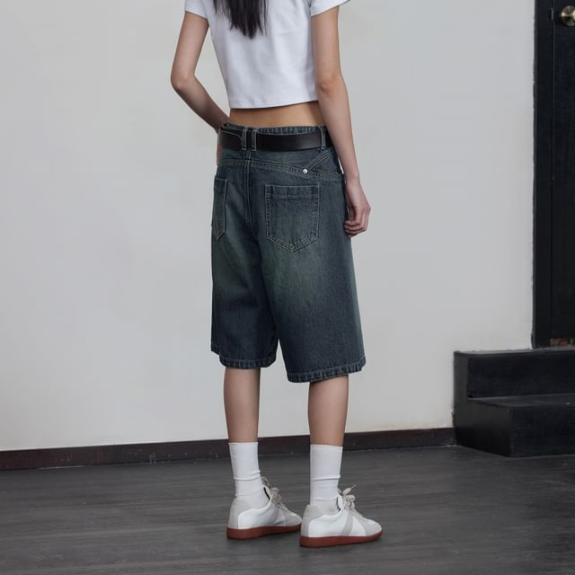 Mid Rise Loose Fit Straight Cut Denim Jorts