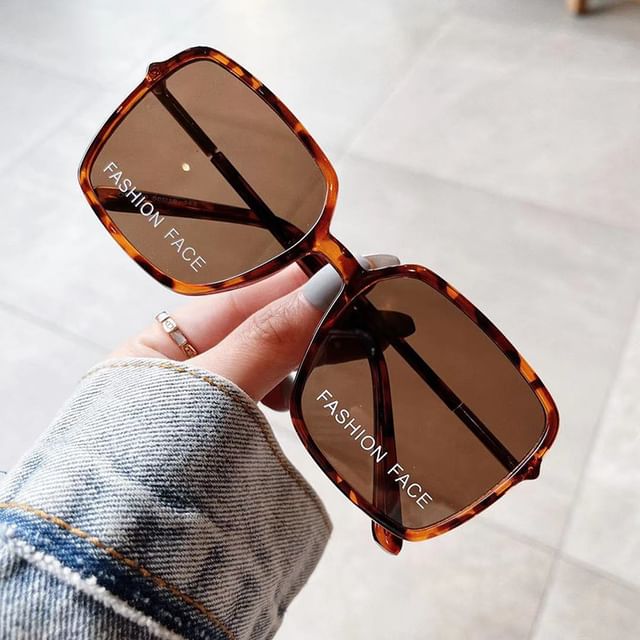 Square Sunglasses Frame