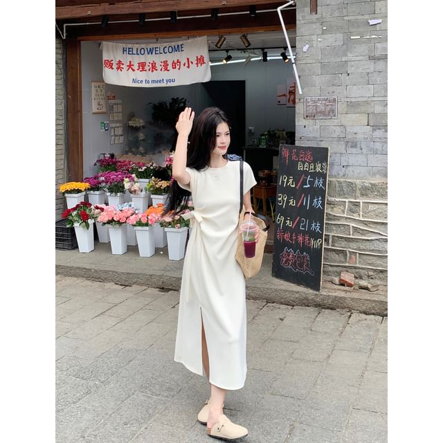 Short-Sleeve Crewneck Slit Hem A-Line Maxi Dress